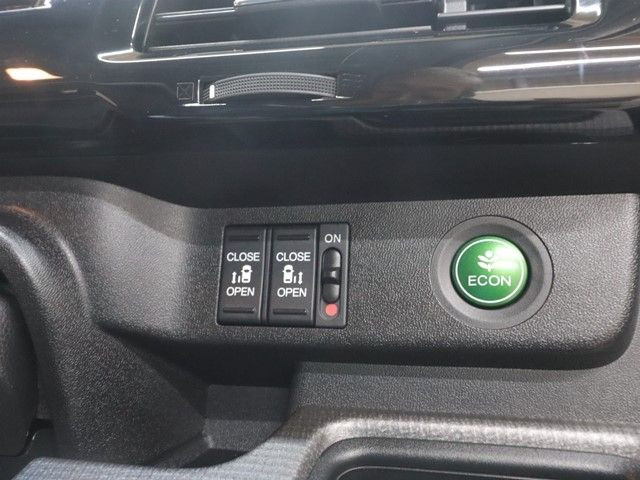 HONDA STEPWAGON SPADA 2018 Image 31