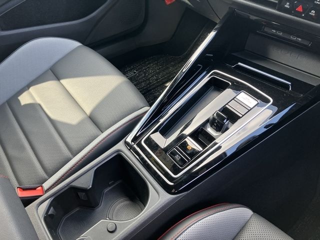 VOLKSWAGEN GOLF GTI 2023 Image 31