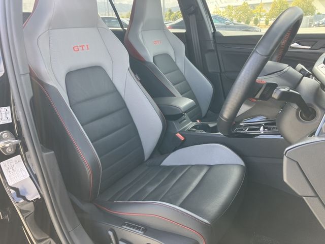 VOLKSWAGEN GOLF GTI 2023 Image 31