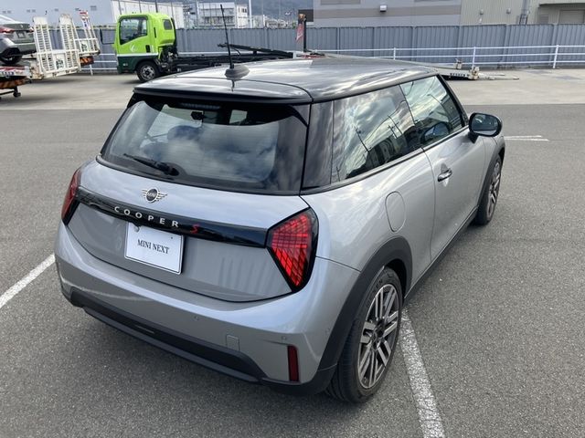 BMW MINI COOPER 2024 Image 31