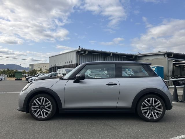 BMW MINI COOPER 2024 Image 31