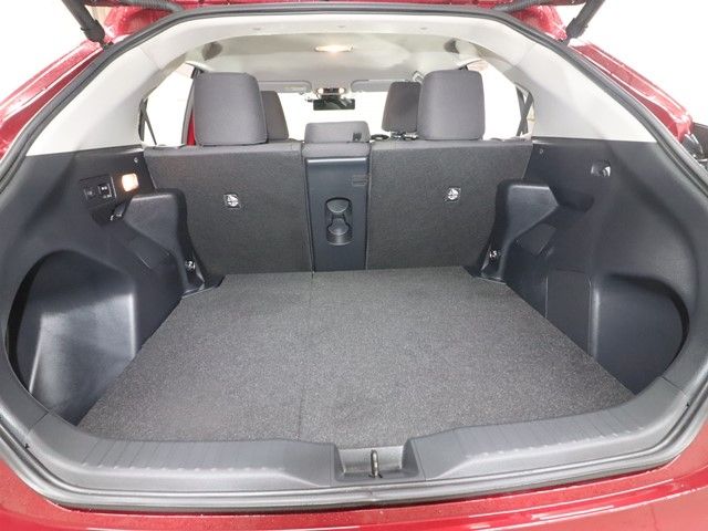 TOYOTA YARIS CROSS HYBRID 2020 Image 31