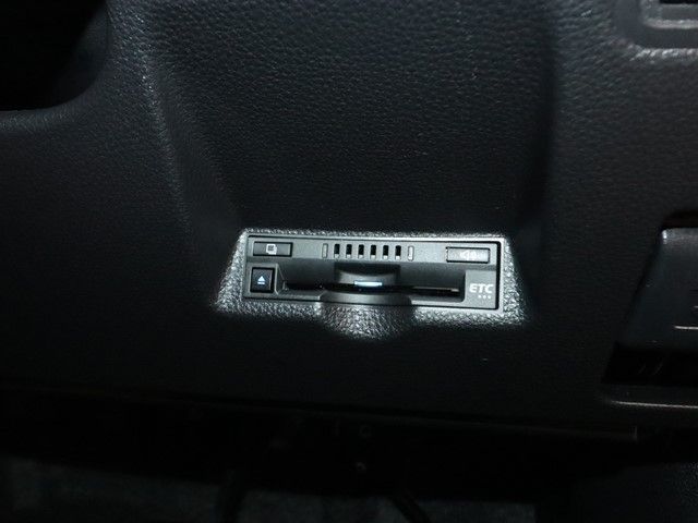 TOYOTA YARIS CROSS HYBRID 2020 Image 31