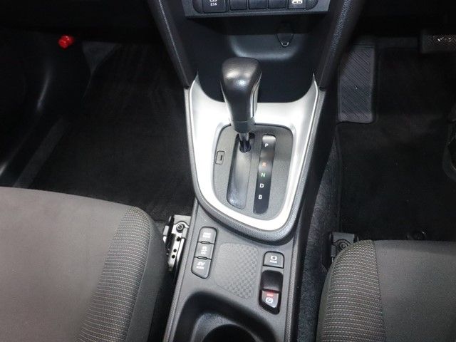 TOYOTA YARIS CROSS HYBRID 2020 Image 31