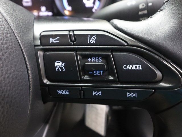 TOYOTA YARIS CROSS HYBRID 2020 Image 31