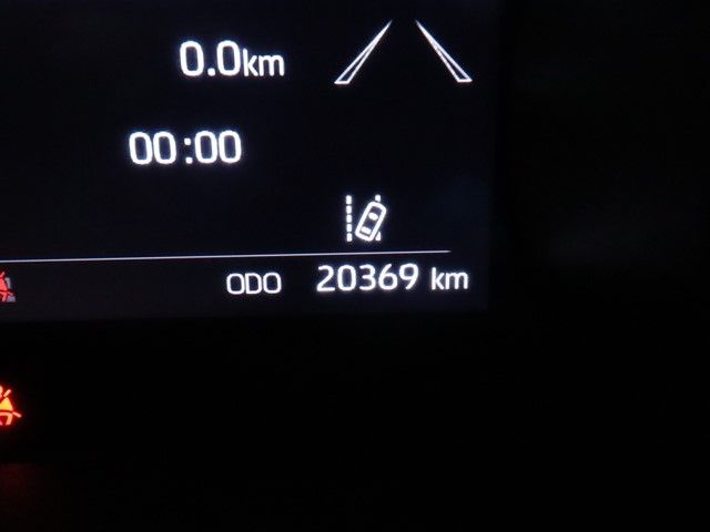 TOYOTA YARIS CROSS HYBRID 2020 Image 31