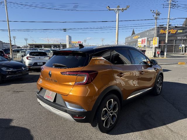RENAULT CAPTUR 2021 Image 31