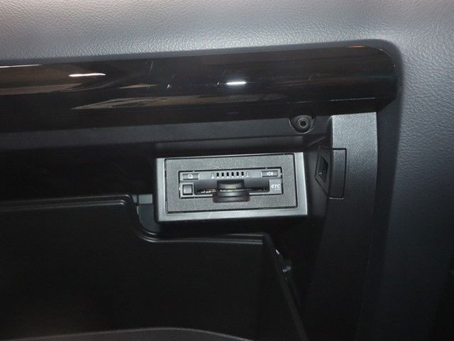 TOYOTA LANDCRUISER PRADO 2021 Image 31