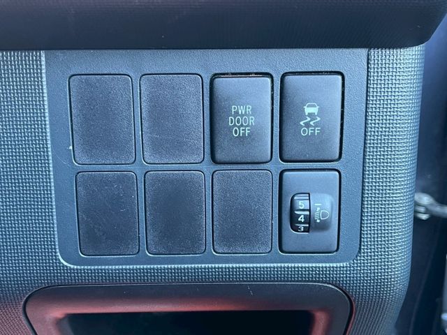 TOYOTA SPADE 2015 Image 31