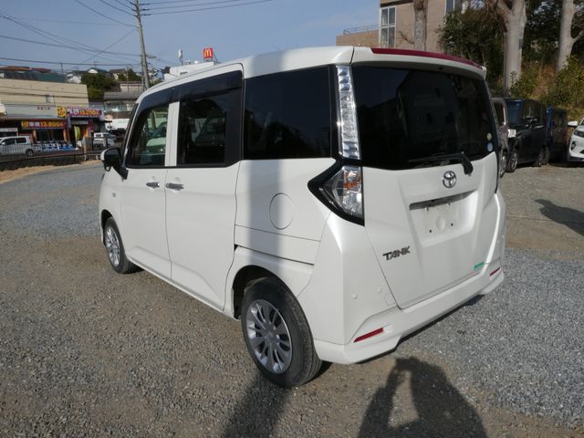 TOYOTA TANK 2019 Image 31