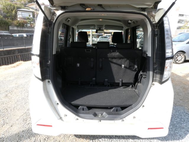 TOYOTA TANK 2019 Image 31