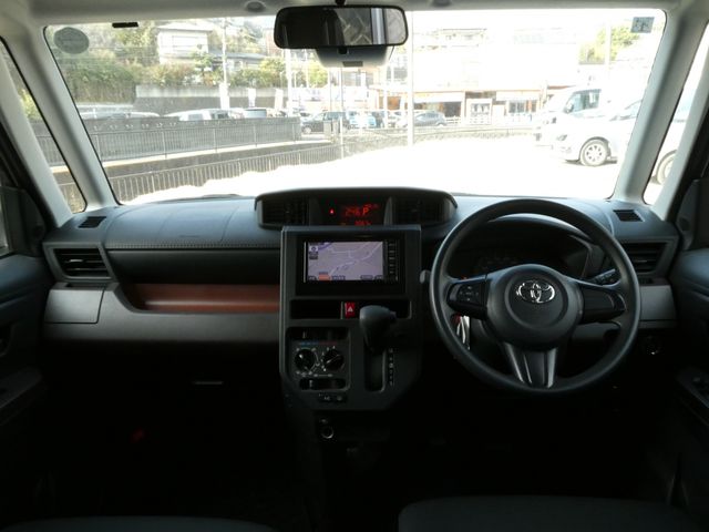 TOYOTA TANK 2019 Image 31