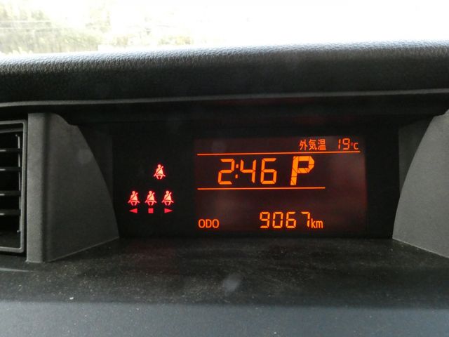 TOYOTA TANK 2019 Image 31