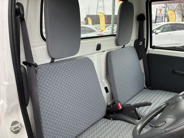 DAIHATSU HIJET TRUCK 4WD 2014 Image 31