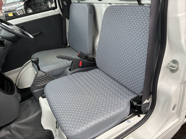 DAIHATSU HIJET TRUCK 4WD 2014 Image 31