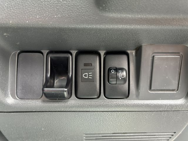 DAIHATSU HIJET TRUCK 4WD 2014 Image 31