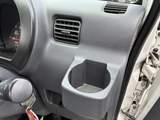 DAIHATSU HIJET TRUCK 4WD 2014 Image 31