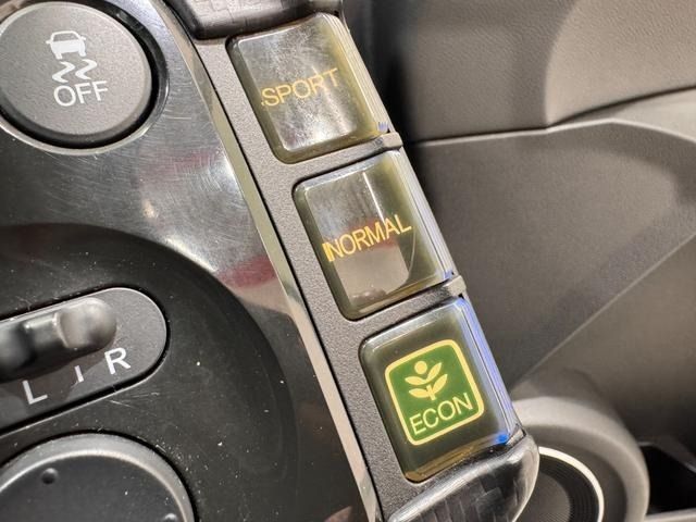 HONDA CR-Z 2012 Image 31