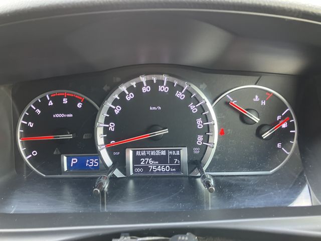 TOYOTA REGIUSACE VAN 4WD 2017 Image 31