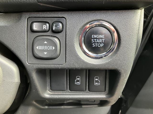 TOYOTA REGIUSACE VAN 4WD 2017 Image 31