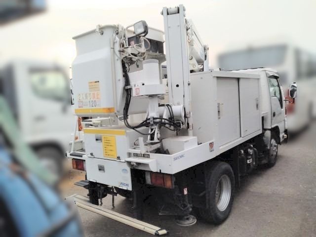 ISUZU ELF 2014 Image 31