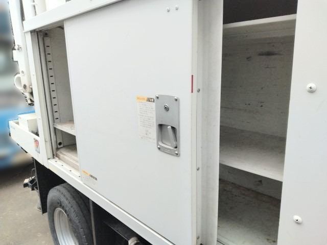 ISUZU ELF 2014 Image 31