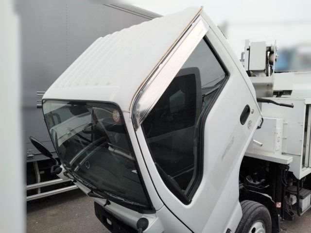 ISUZU ELF 2014 Image 31