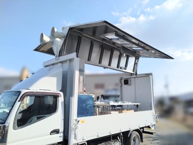MITSUBISHI CANTER 2015 Image 31