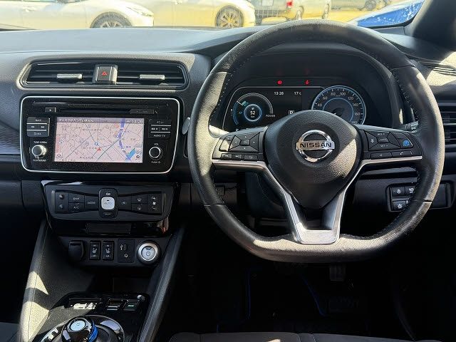 NISSAN LEAF 2017 Image 31