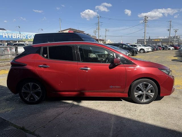 NISSAN LEAF 2017 Image 31