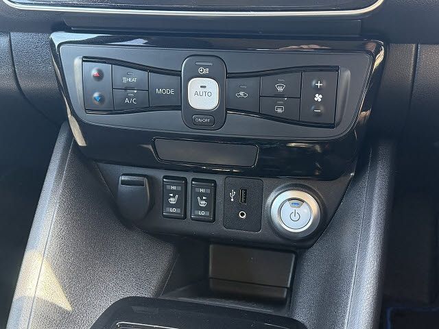 NISSAN LEAF 2017 Image 31