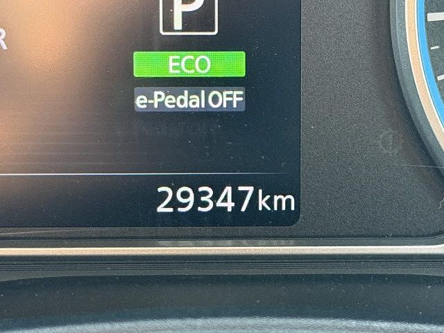 NISSAN LEAF 2017 Image 31