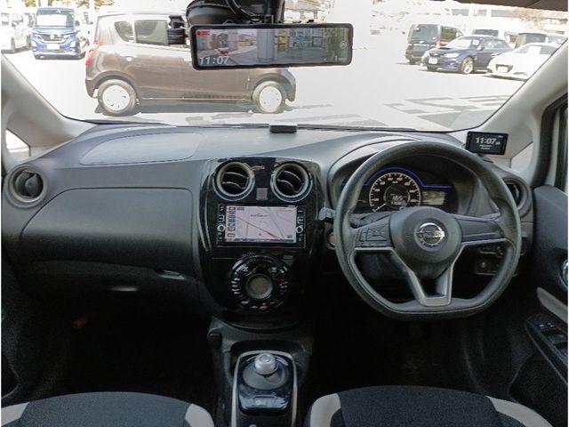 NISSAN NOTE 2016 Image 31