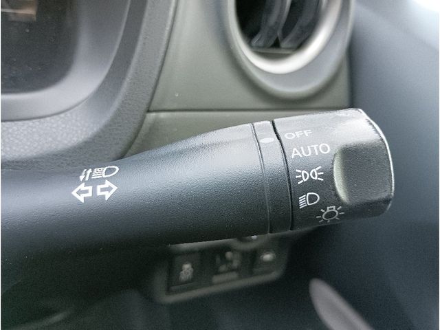 NISSAN NOTE 2016 Image 31