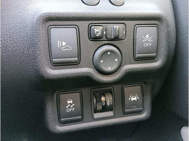 NISSAN NOTE 2016 Image 31