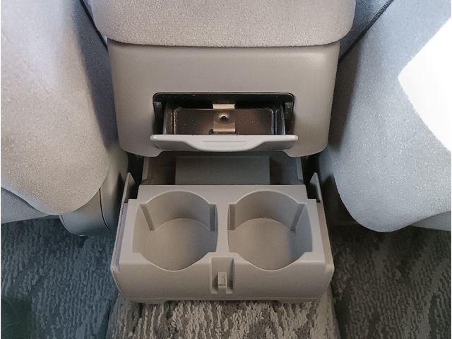 TOYOTA MARK2 SEDAN 4WD 2001 Image 31