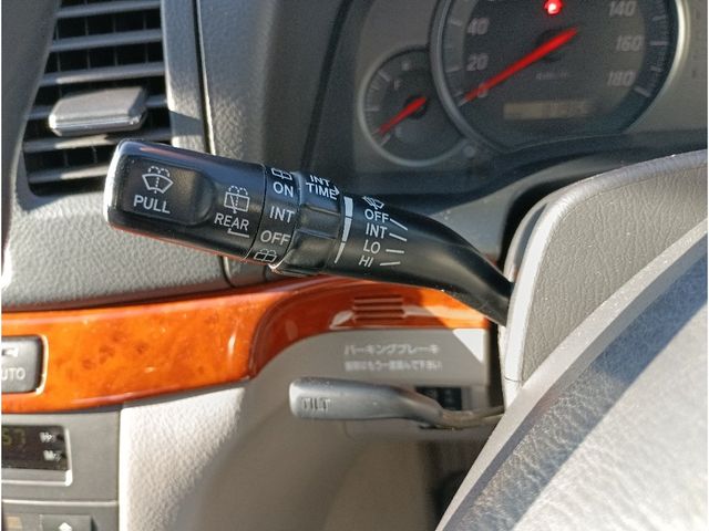 TOYOTA MARK2 SEDAN 4WD 2001 Image 31