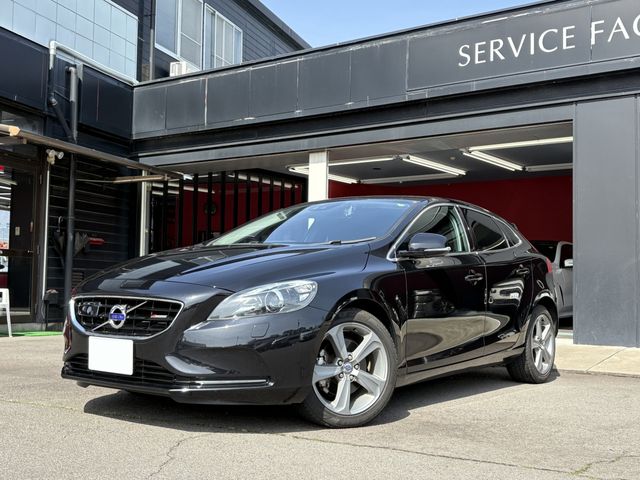 VOLVO V40 2013 Image 31