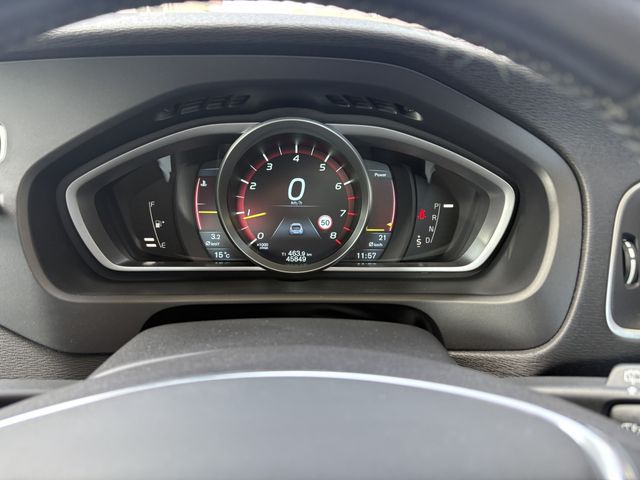 VOLVO V40 2013 Image 31