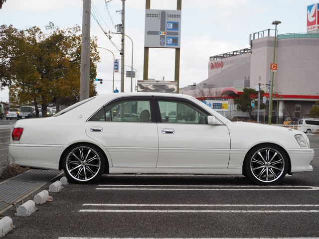 TOYOTA CROWN SEDAN 2001 Image 31
