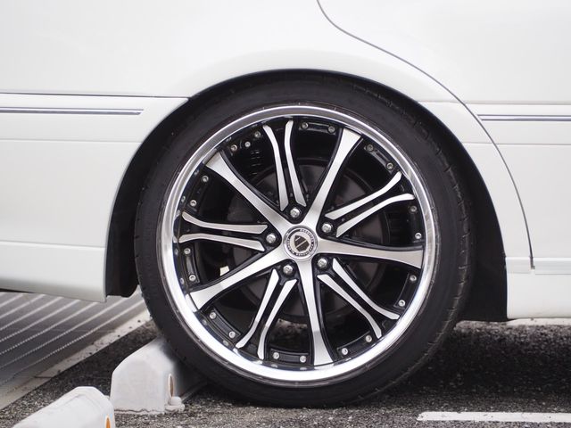 TOYOTA CROWN SEDAN 2001 Image 31