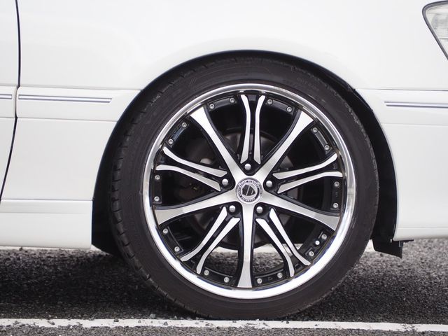 TOYOTA CROWN SEDAN 2001 Image 31