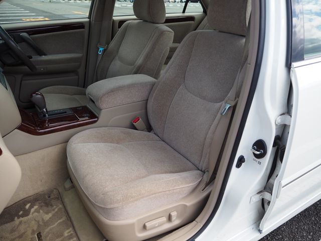 TOYOTA CROWN SEDAN 2001 Image 31