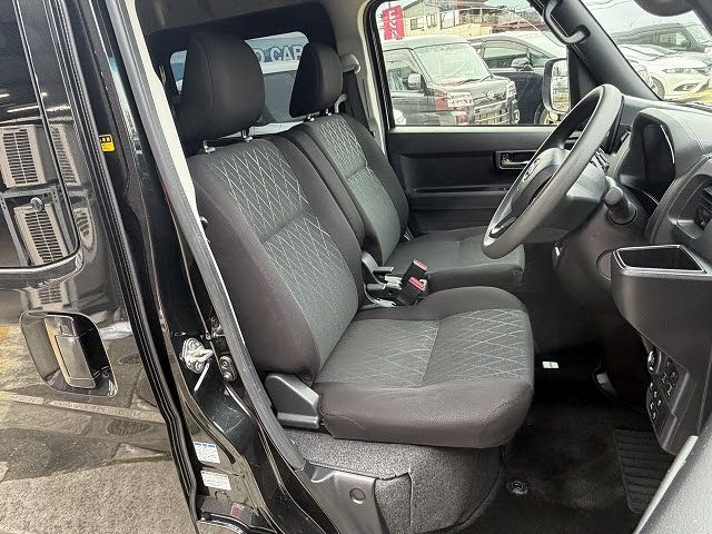 DAIHATSU ATRAI VAN 4WD 2022 Image 31