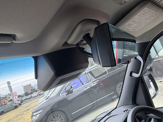 DAIHATSU ATRAI VAN 4WD 2022 Image 31