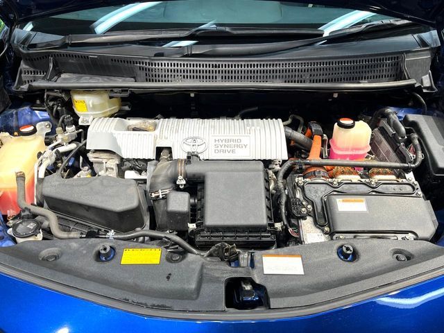 TOYOTA PRIUS ALPHA 2015 Image 31