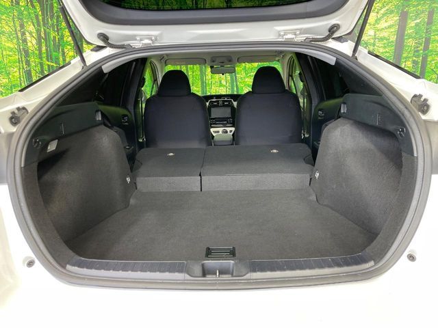 TOYOTA PRIUS 2016 Image 31