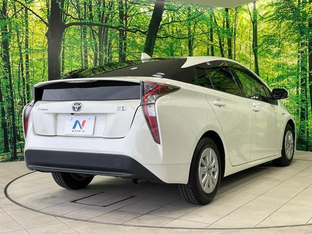 TOYOTA PRIUS 2016 Image 31