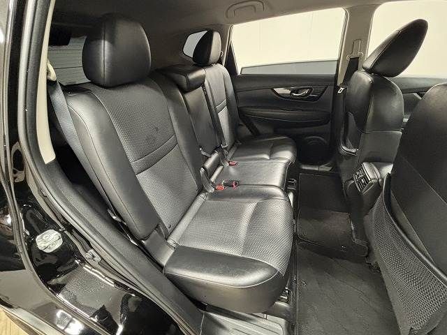 NISSAN X-TRAIL 2WD 2019 Image 31