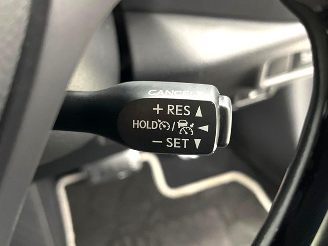 TOYOTA C-HR 2019 Image 31